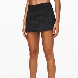 Lululemon pace rival skirt